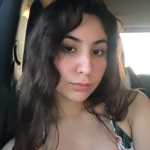 Meet your Posher, Adrianna